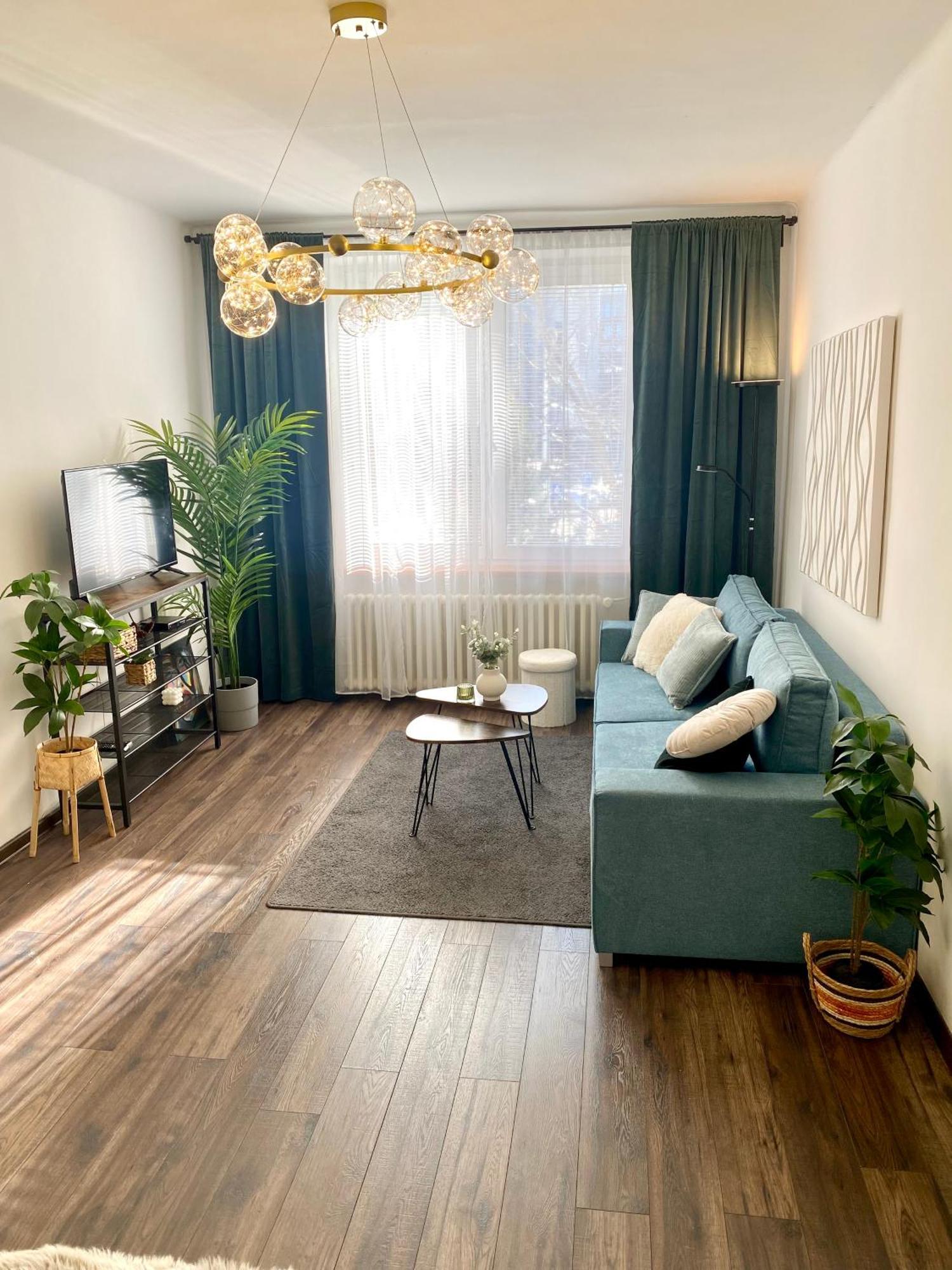 James Dean Apartment - Next To Nivy Bus Station & Mall Bratislava Exteriör bild